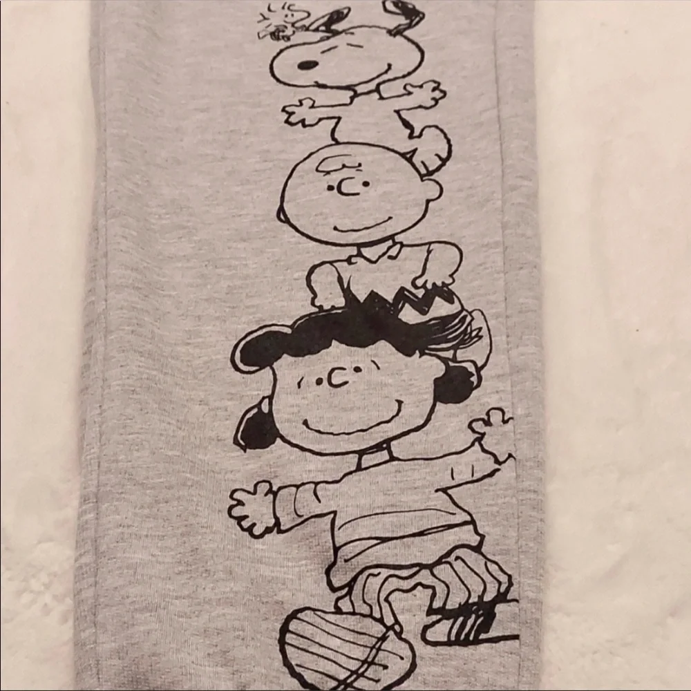 PEANUTS NEW OUTFIT - Picture 10 of 13